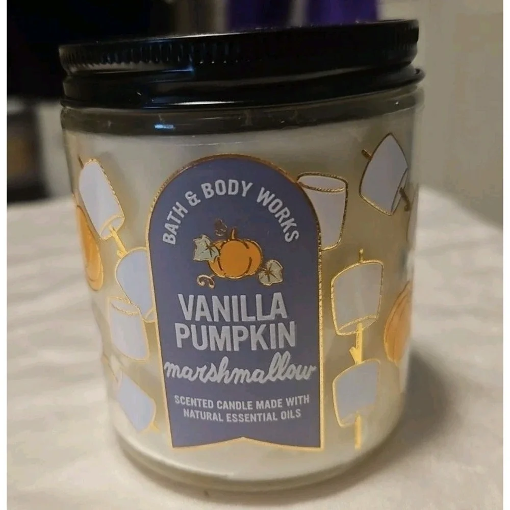 New! Bath & Body Works White Barn Vanilla Pumpkin Marshmallow Single Wick Candle